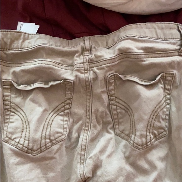 Khaki Hollister Jeans - Picture 3 of 5